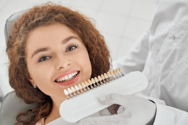 Composite Bonding vs Veneers: How to Choose the Right Smile Upgrade
